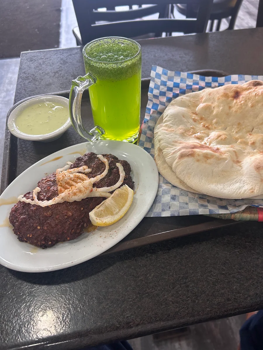 Chapli Kebab Naan