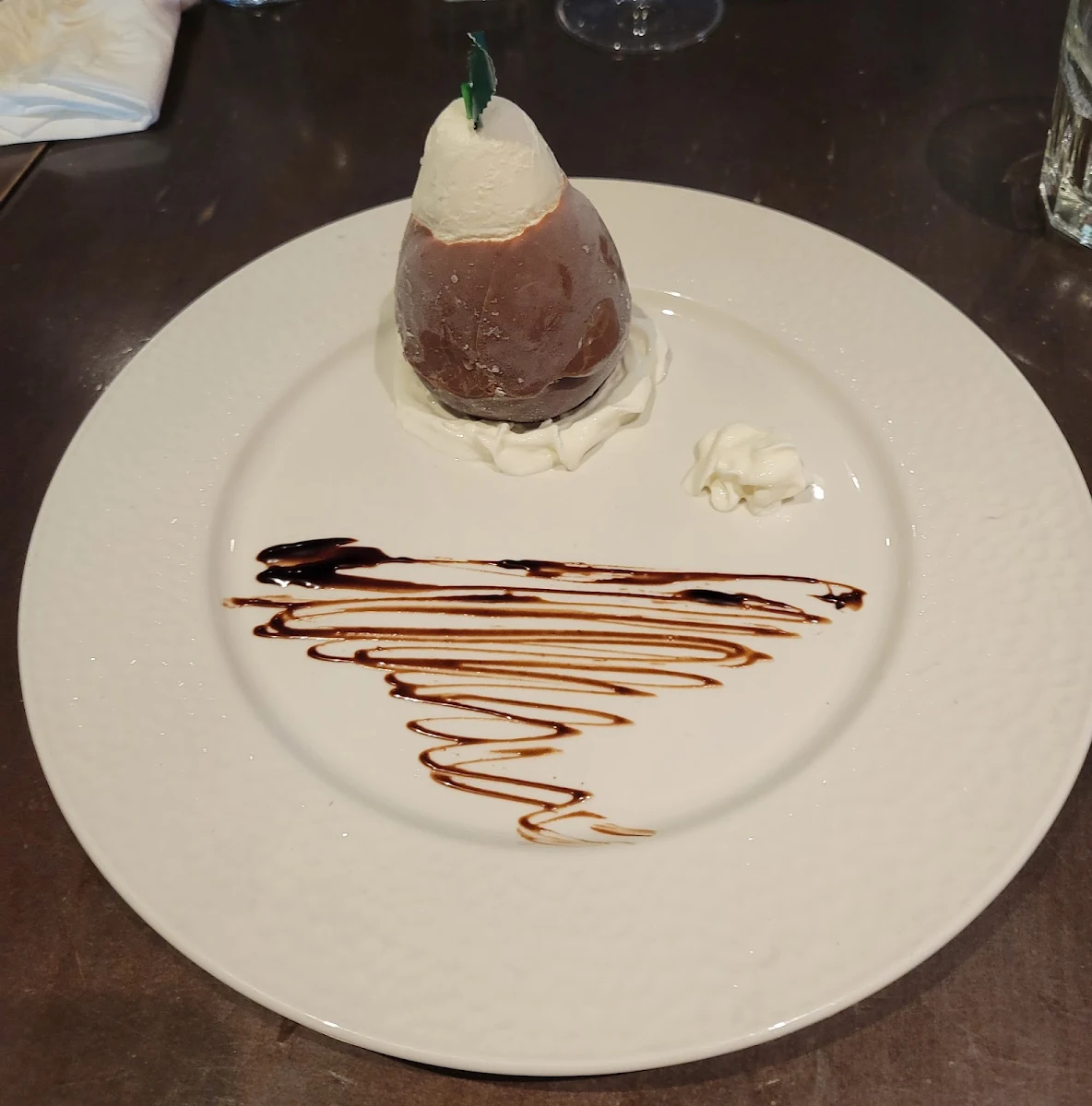 Pear Ice Cream, Locanda