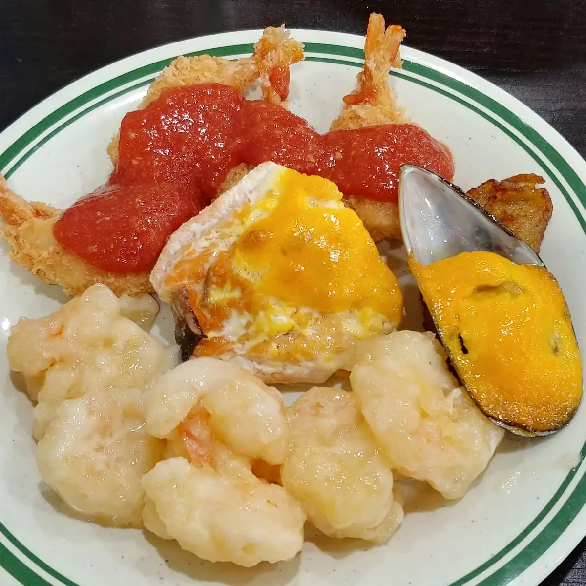 Fried Shrimp and Sweet Walnut Shrimp