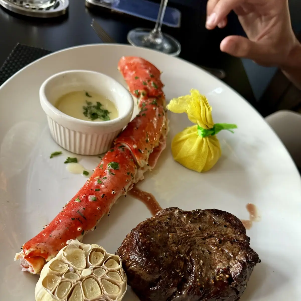 Petit Cold-Water Lobster Tail Duo