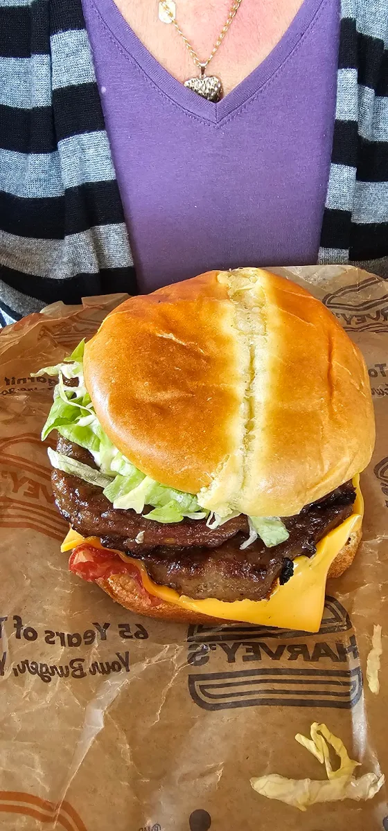 Double Angus Avec Bacon Et Fromage, Harvey's