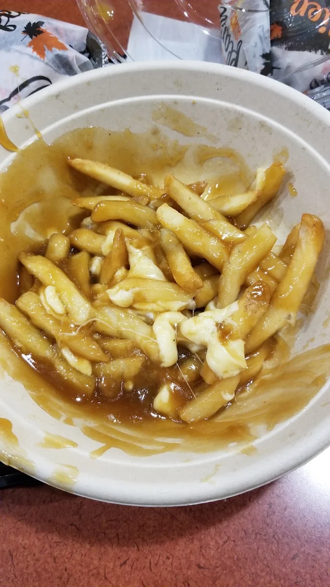 Poutine Avec Peu de Contenu, Harvey's