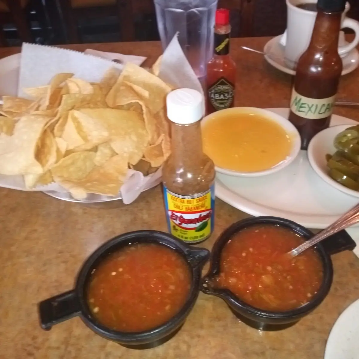 Chips and Salsa with Queso Dip