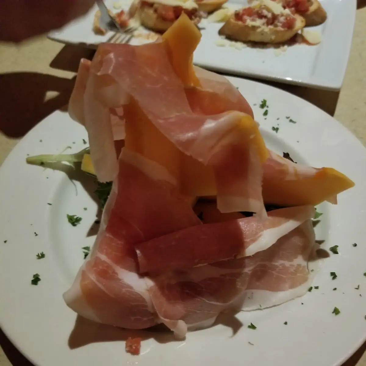 Prosciutto E Melone, Casa Paolo
