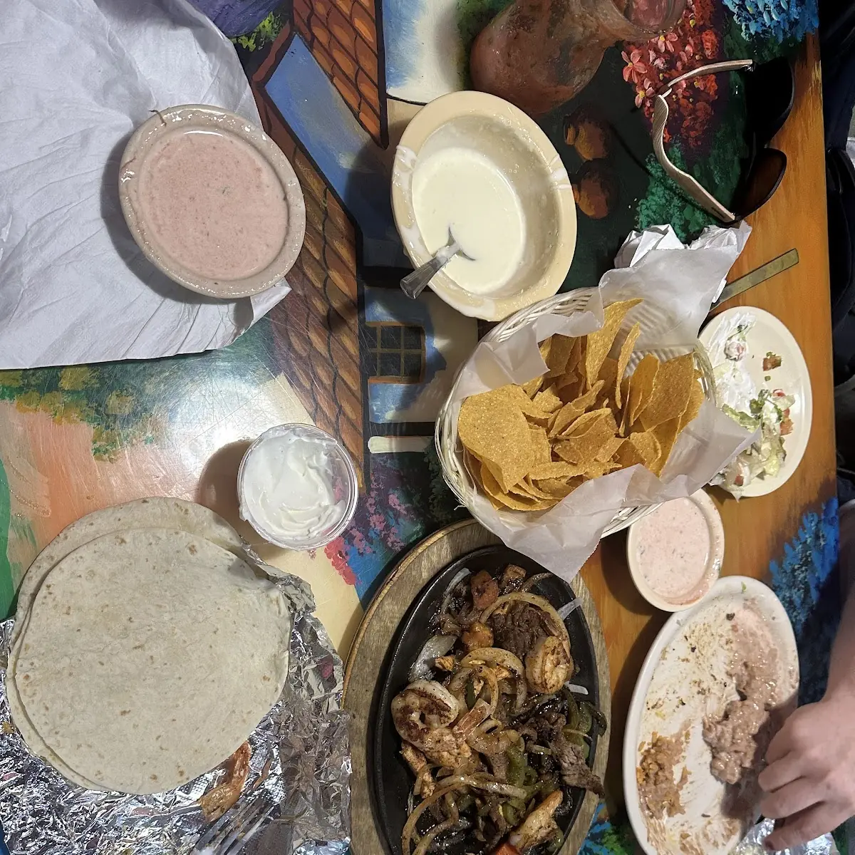 Fajitas Steak Chicken &Shrimp Queso Dip