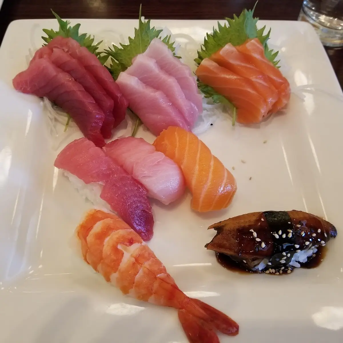 Sushi & Sashimi