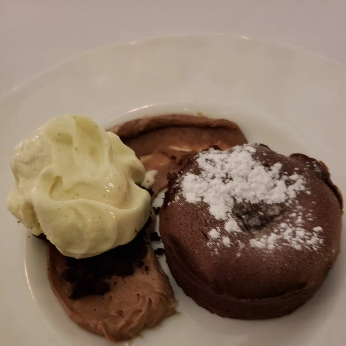 Chocolate Molten Chocolate Cake