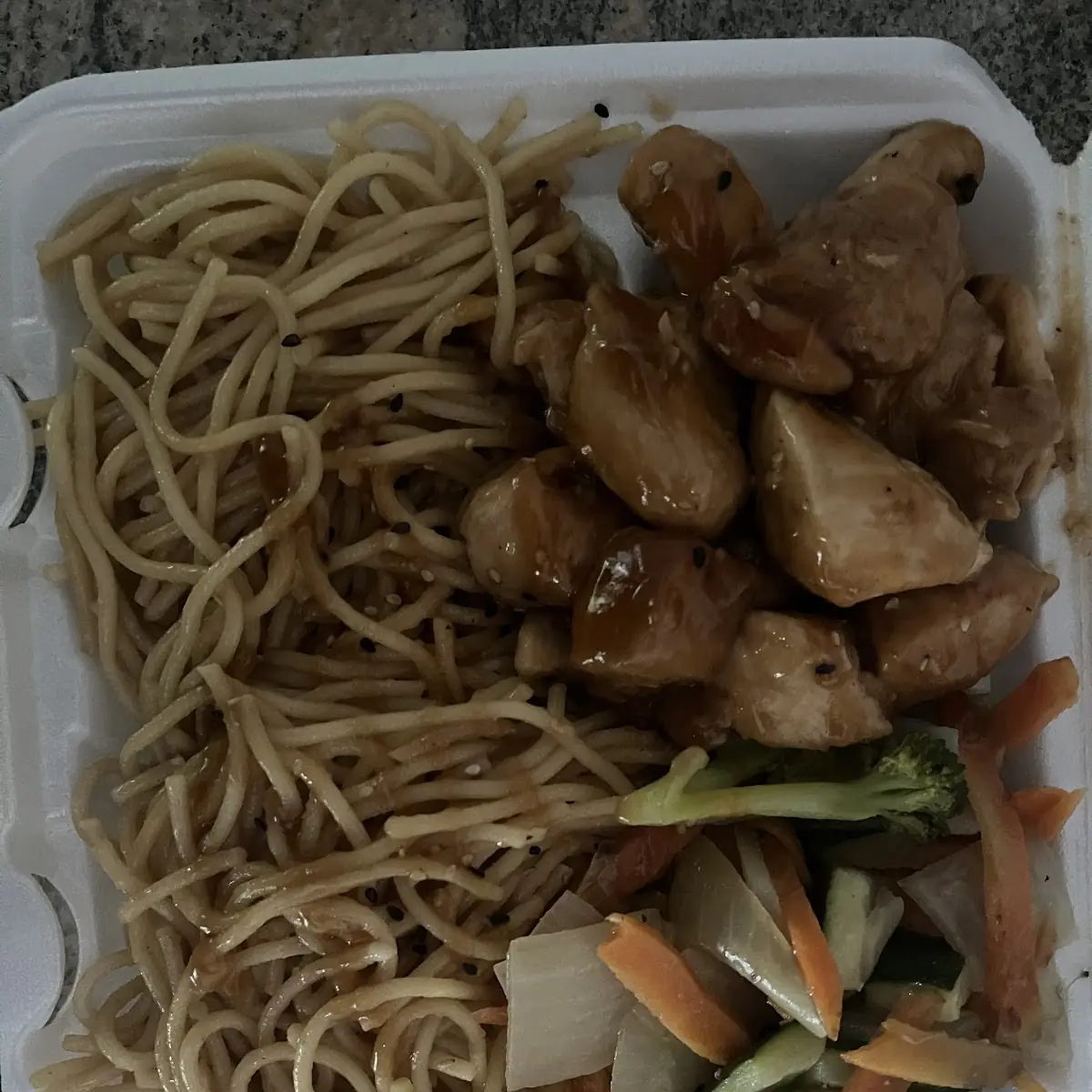 Chicken Lo Mein