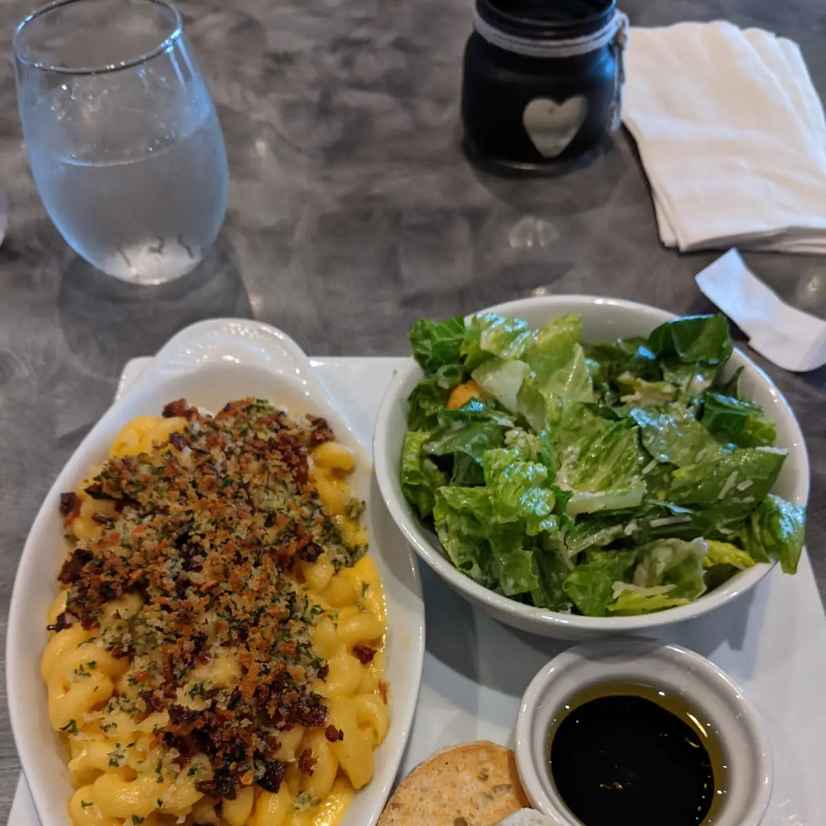 The Vine Mac and Cheese
