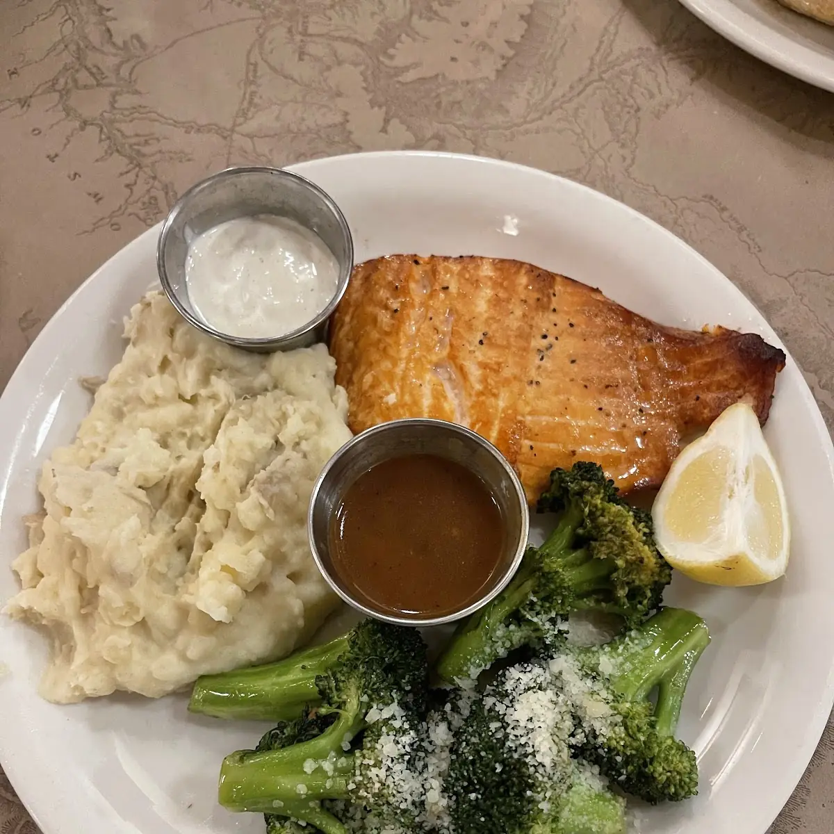 Grilled Salmon with Asparagus