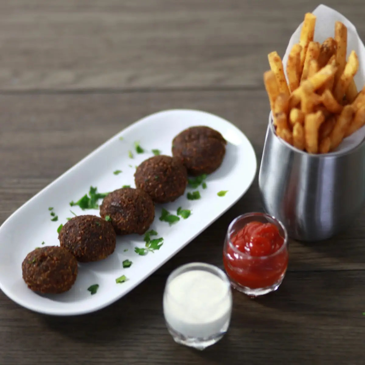 8 Falafel