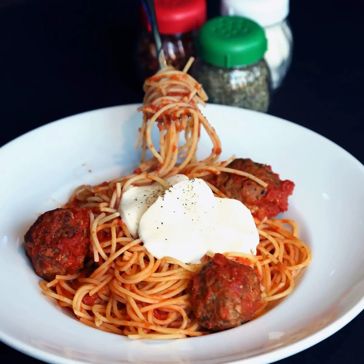 Spaghetti & Homemade Meatballs