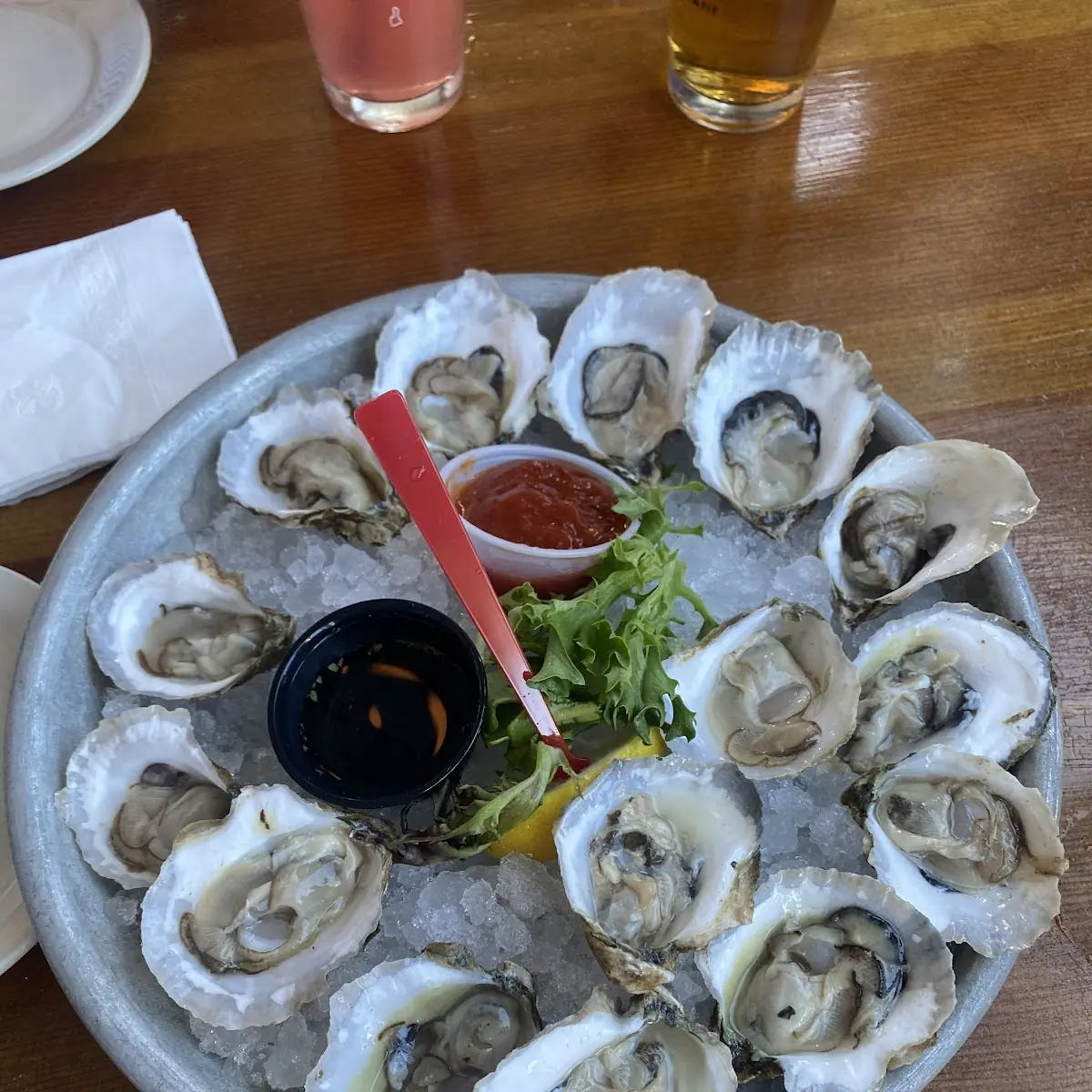 Fresh Raw Oysters with Sauce