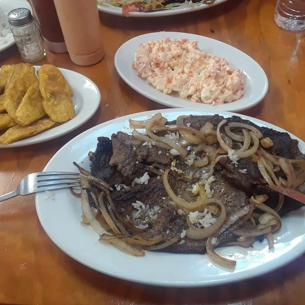 Bistec Encebollado Steak and Onions