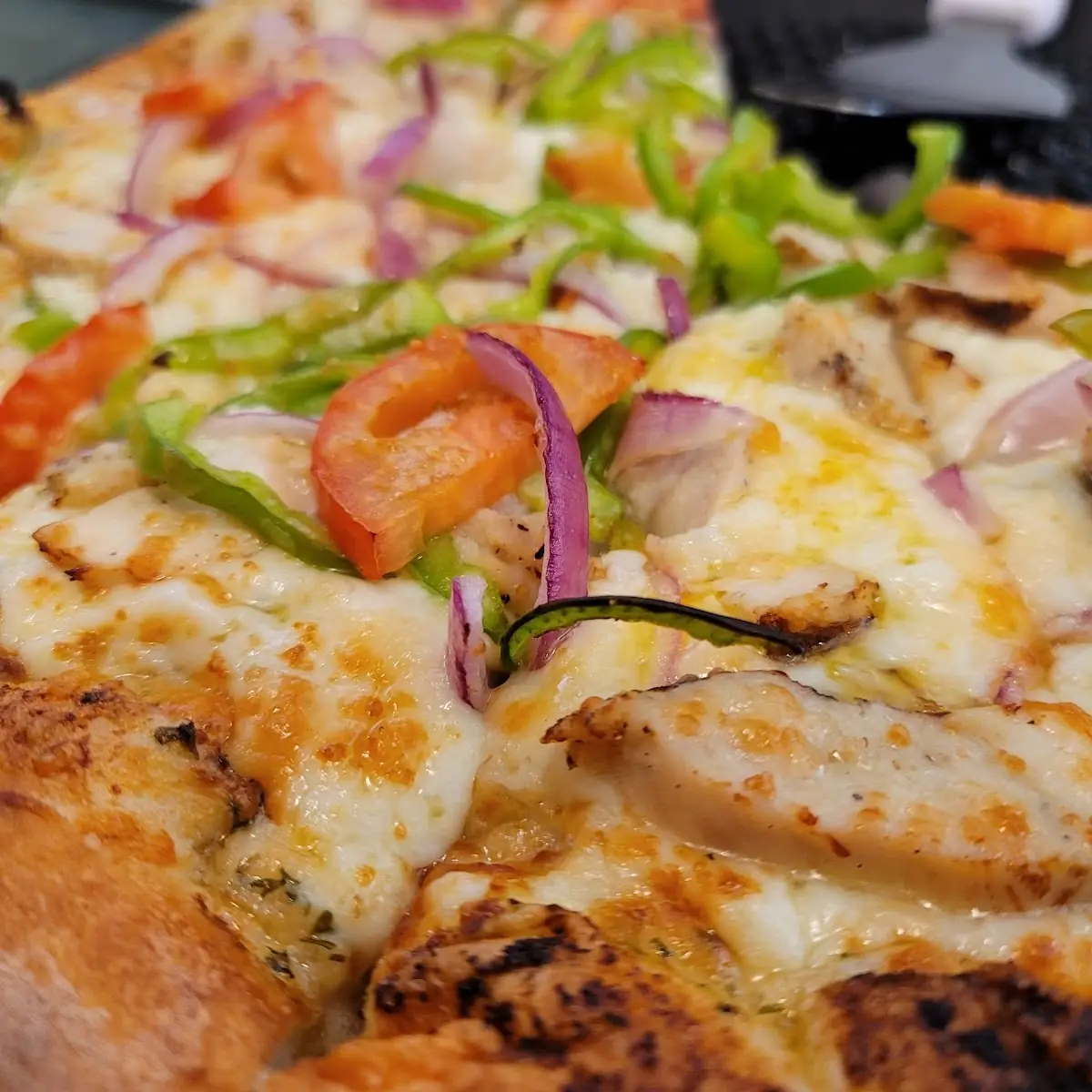 Garlic Chicken Pizza