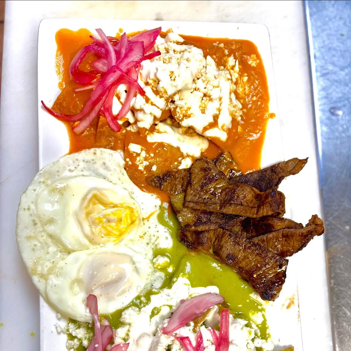Chilaquiles Divorciados