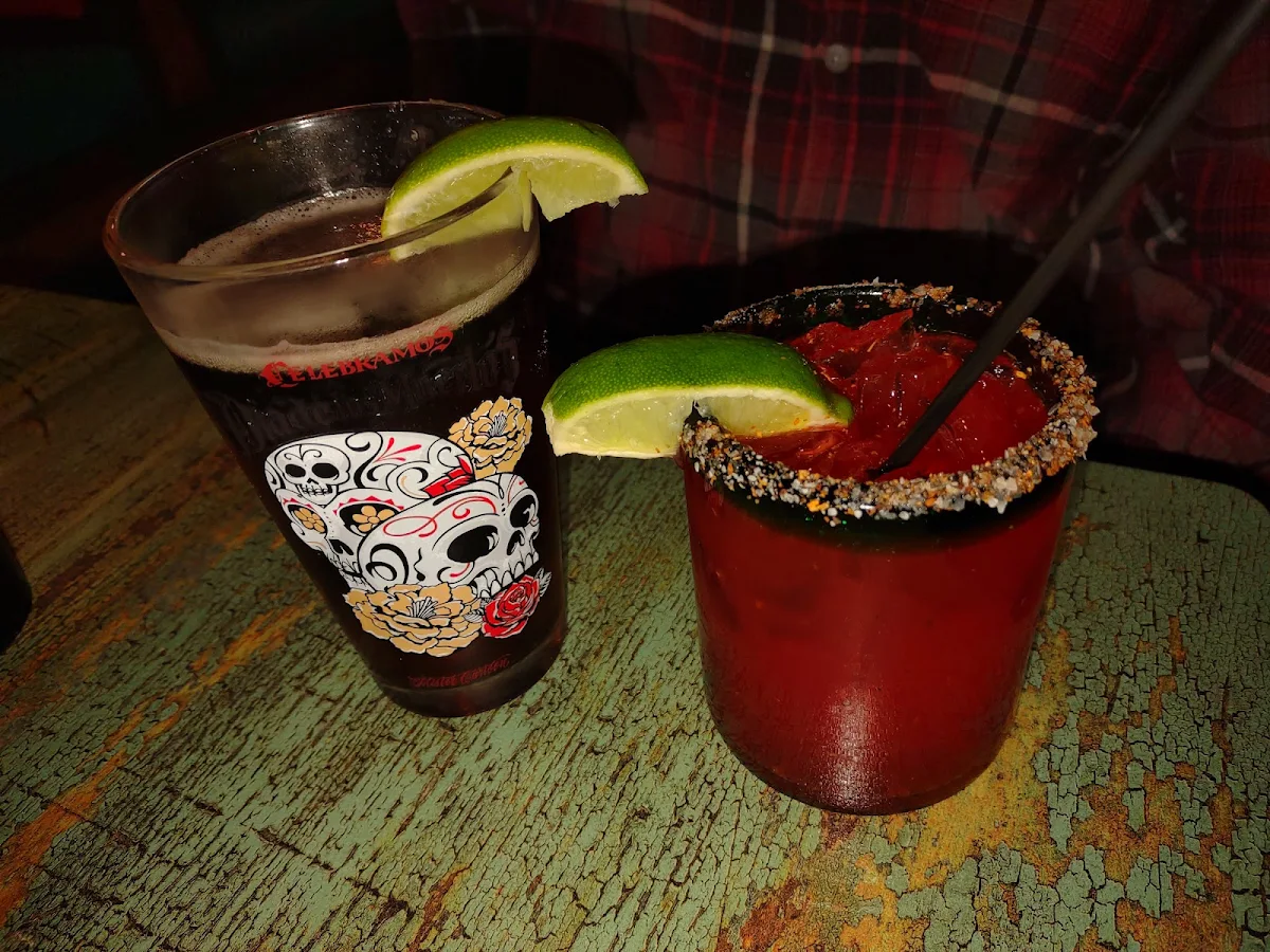 Strawberry Margarita Dos Equis Amber