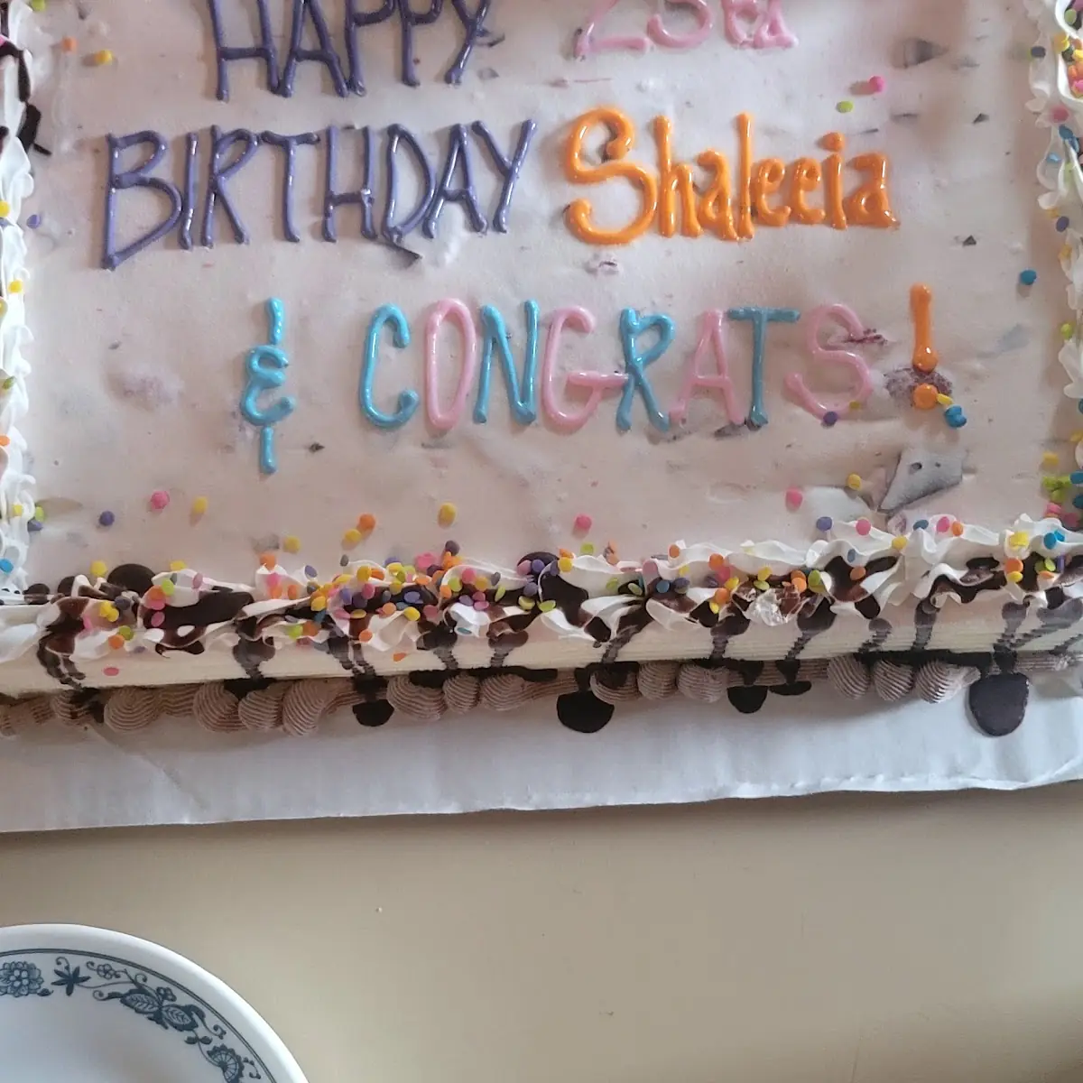 Blizzard Strawberry and Chocolate Cake