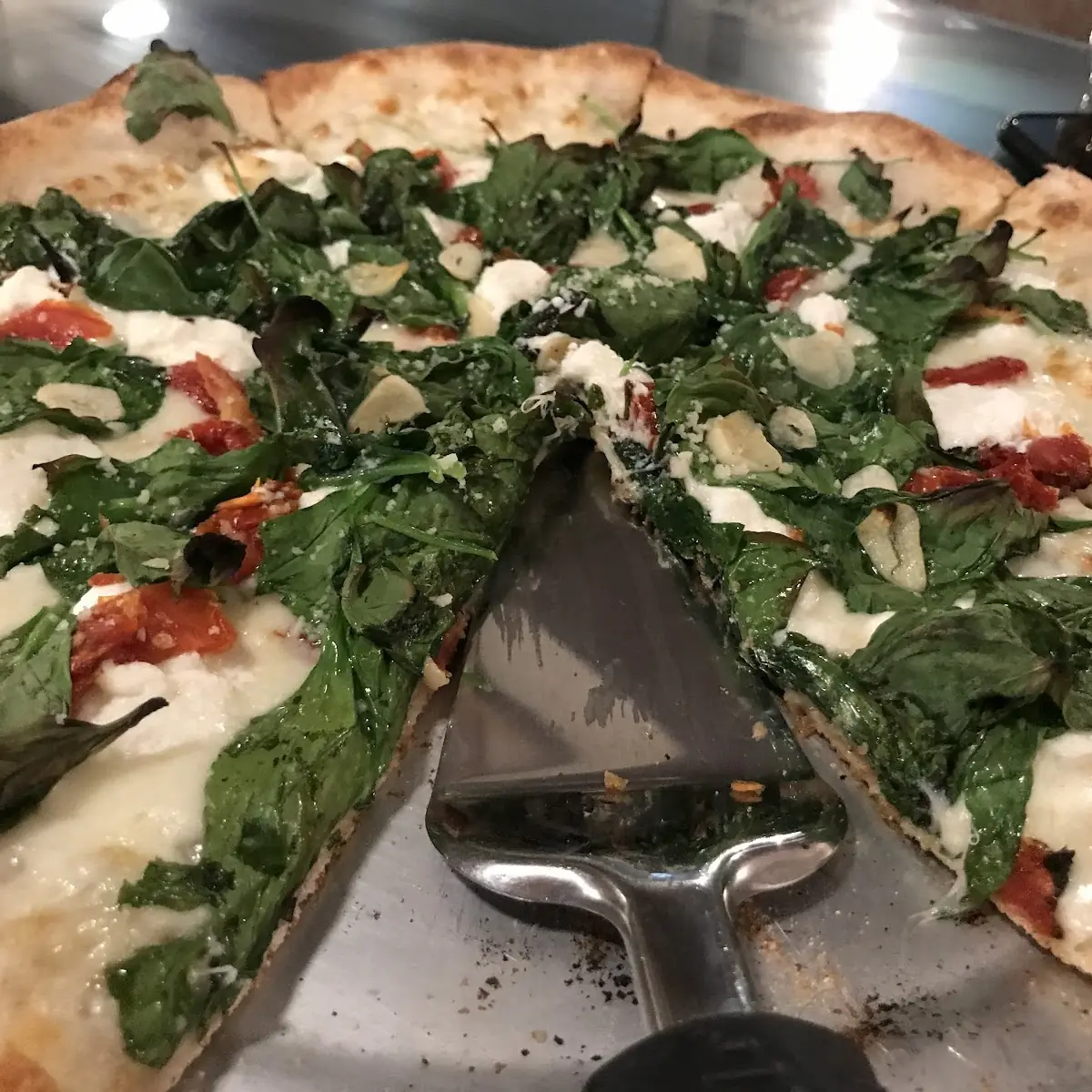 Spinach Sundried Tomato White Pizza