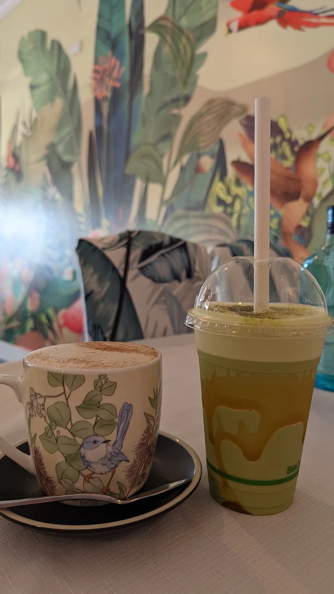 Chai Latte and Ice Matcha, Birdies Espresso