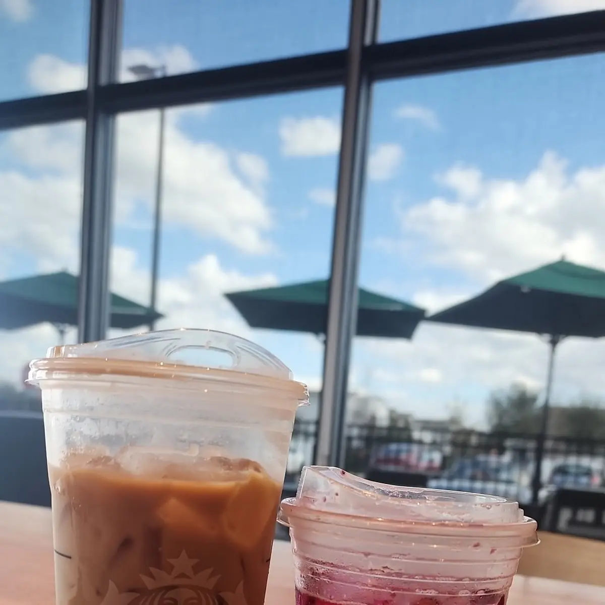 Mango Dragonfruit Lemonade Starbucks Refreshers Beverage