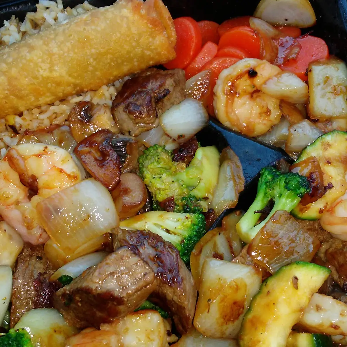 Stir Fried Shrimp and Beef with Broccoli