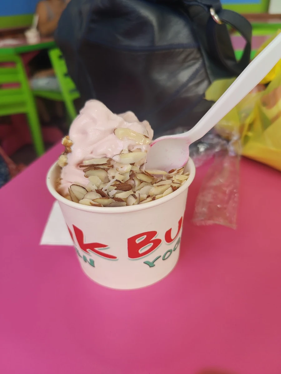 ICR Cream with Almonds