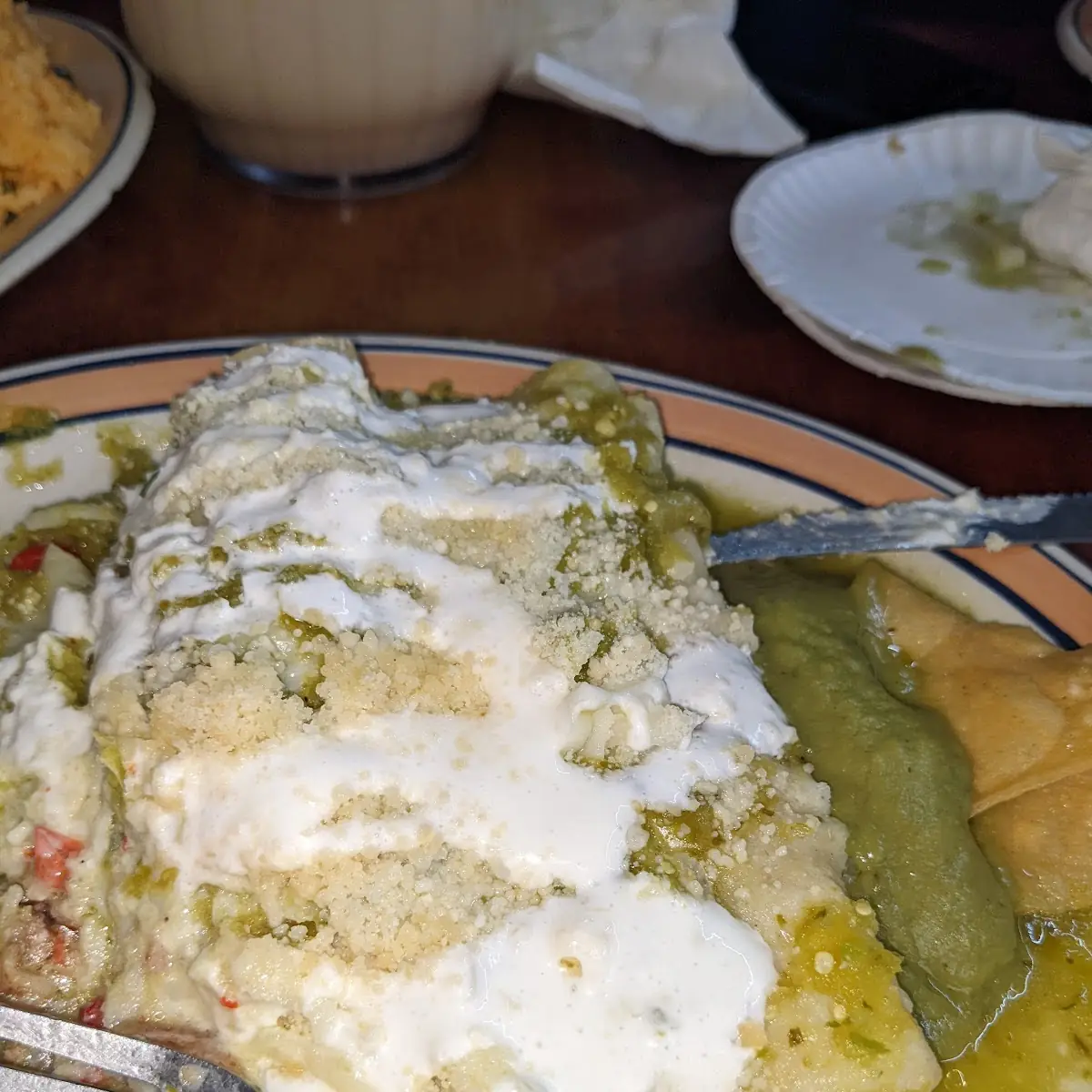 Enchiladas Verdes Con Pollo Frito