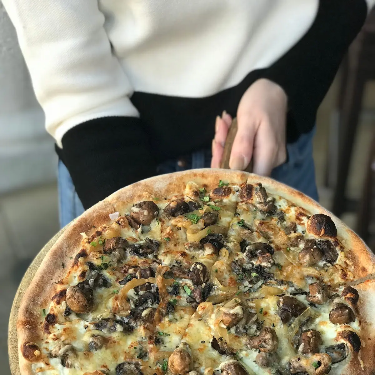 Roasted Mushroom Pizza
