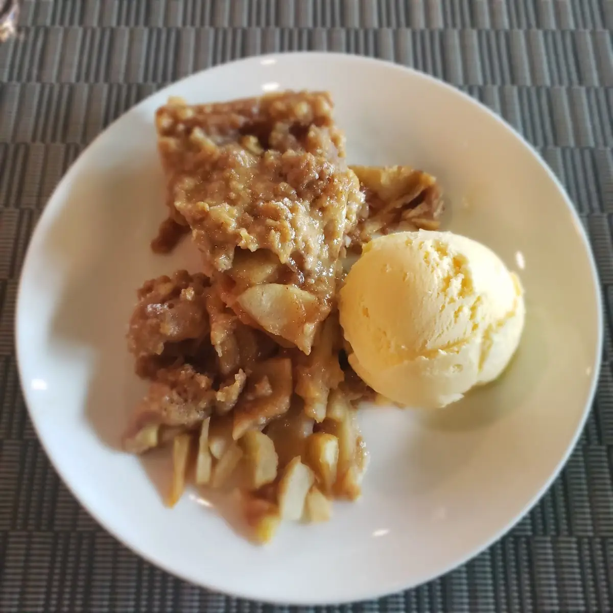 Apple Pie a La Mode