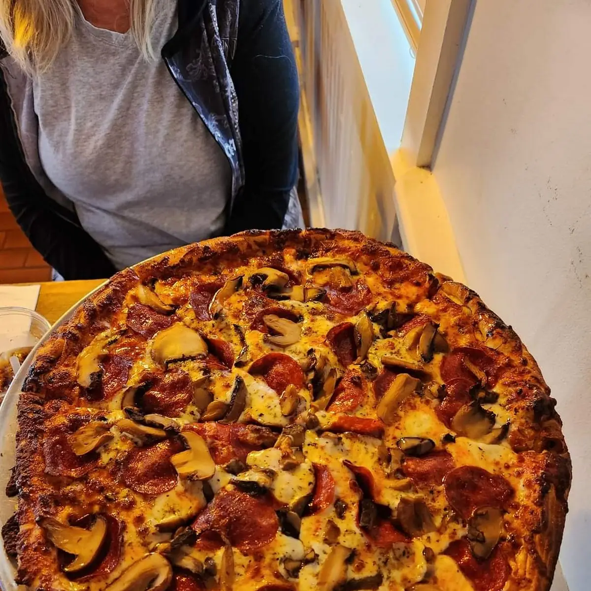 Pepperoni & Mushroom Pizza