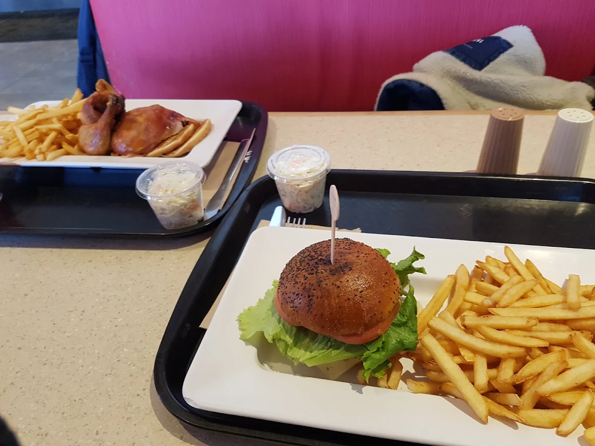 Highlights, St-Hubert Express