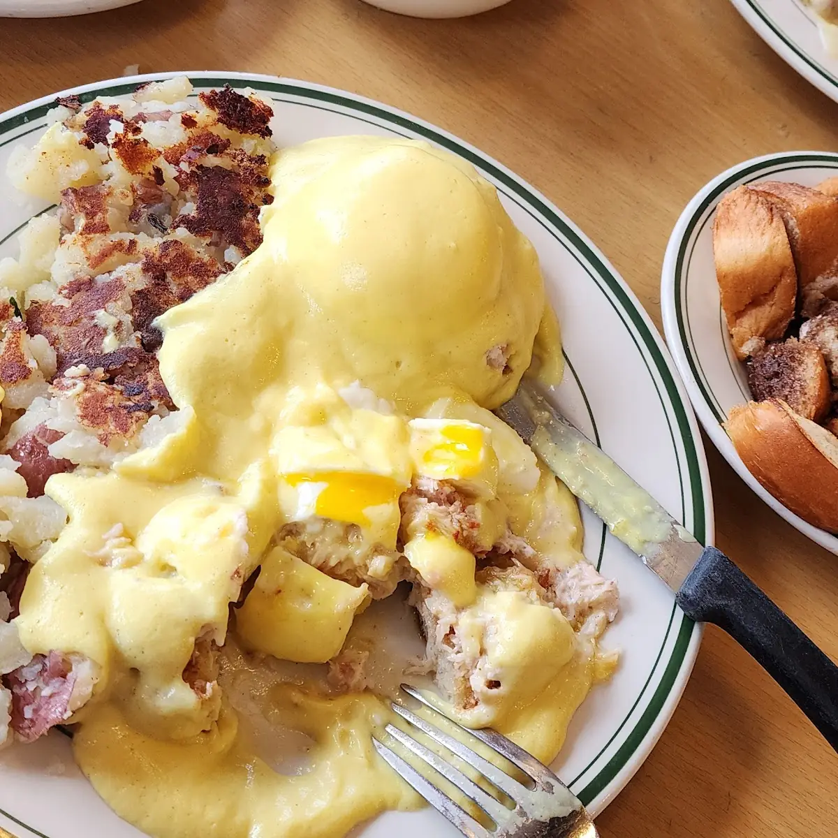 Eggs Benedict with Crab