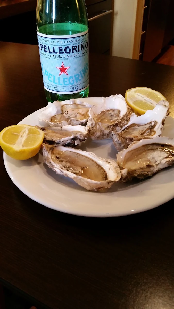 Fresh Oysters