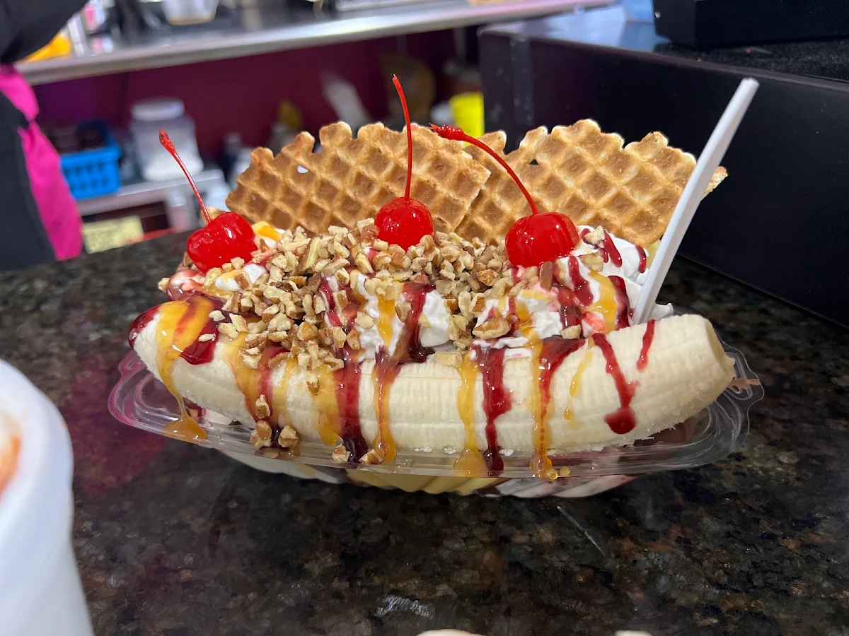 Banana Split with Caramel
