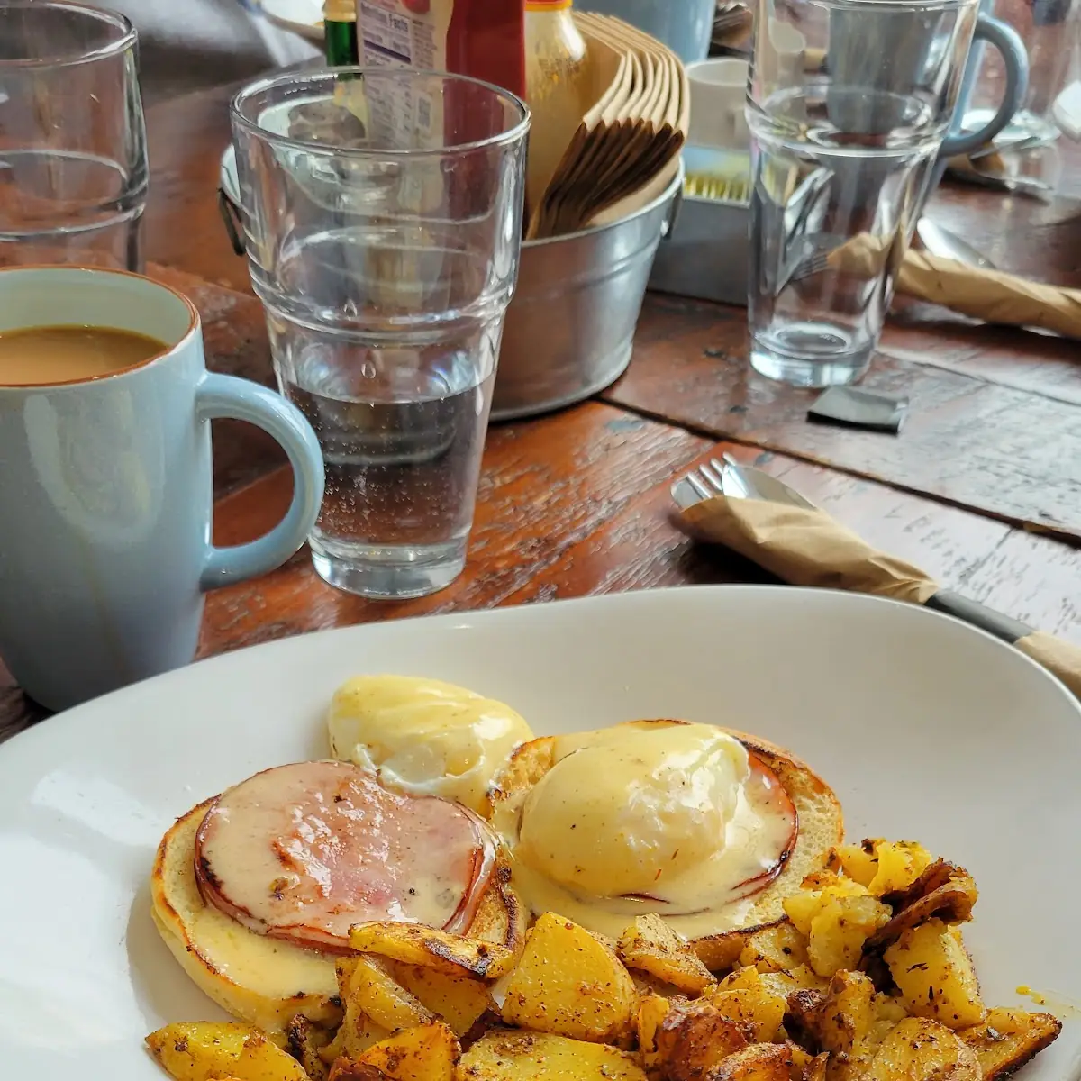 Eggs Benedict