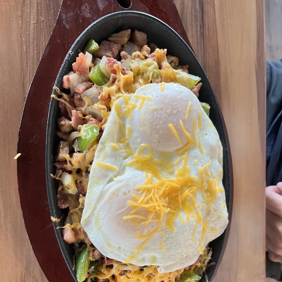 Sizzling Breakfast Skillet with Eggs and Hash Browns