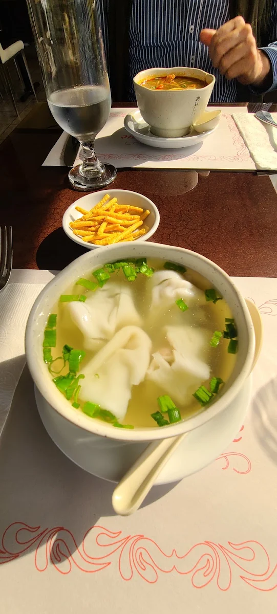 Won Ton, Bol Express