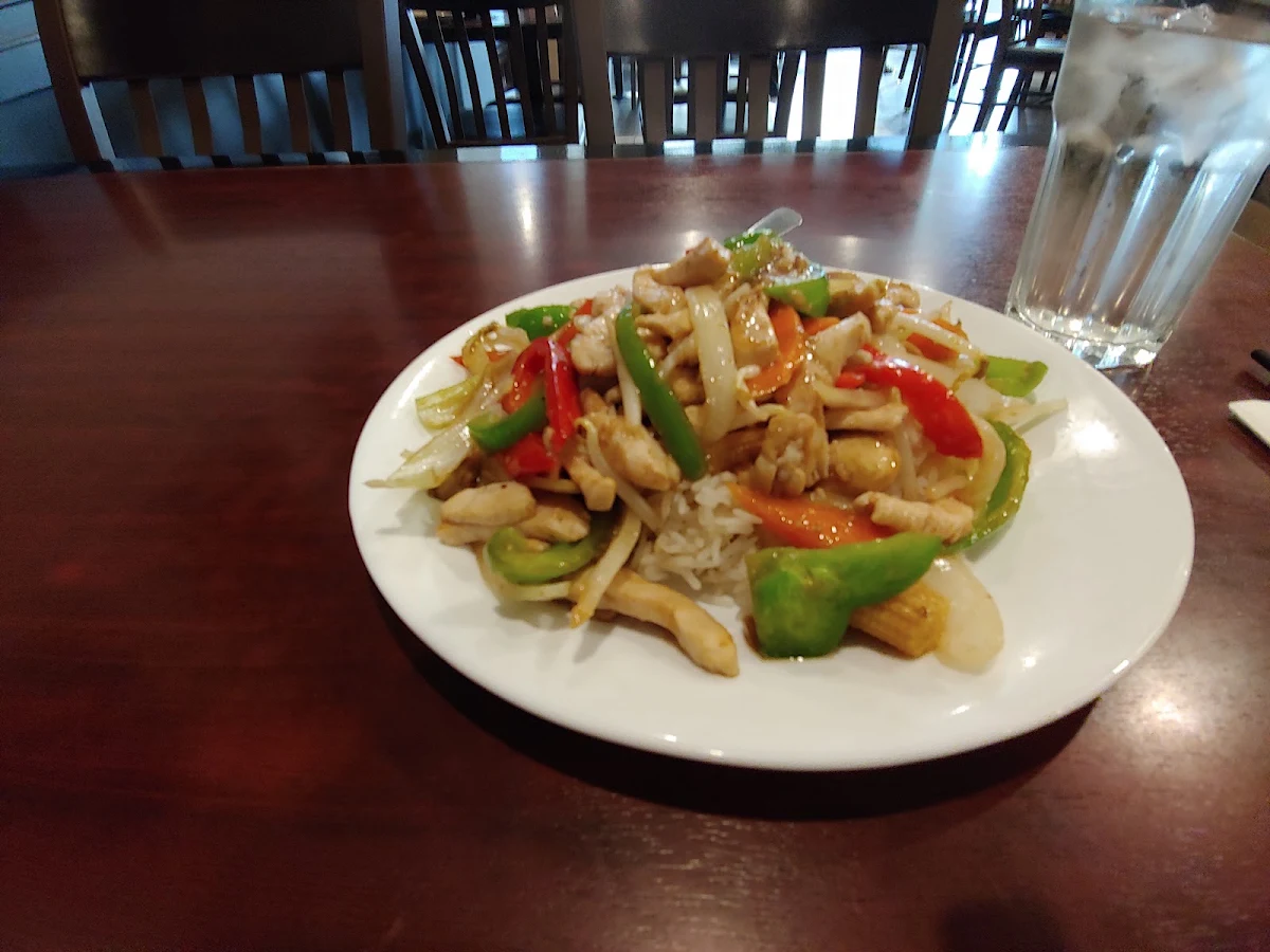 Lemongrass Chicken, Pho Thuy Duong Restaurant