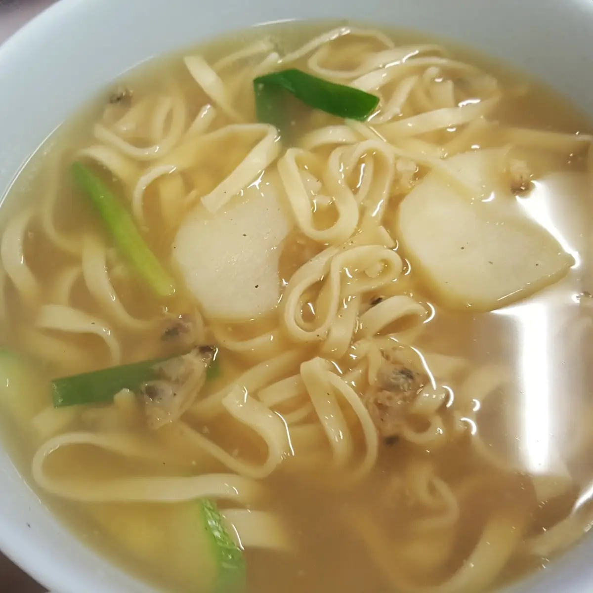 Meat Dumpling Soup with Rice Cakes