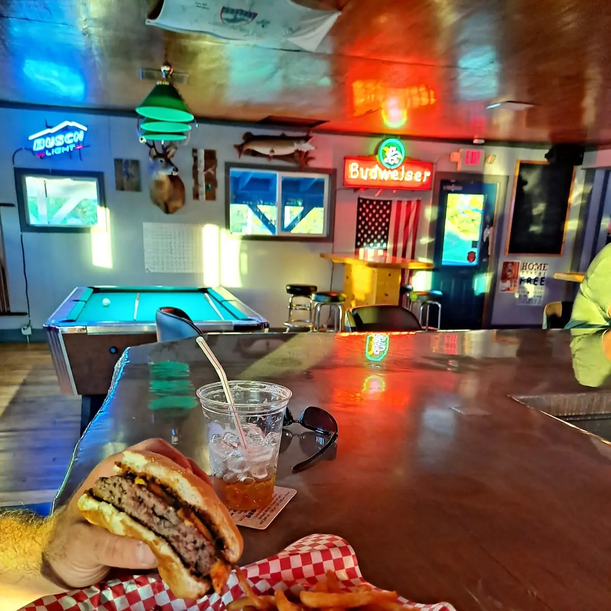 Bootleggers Burger
