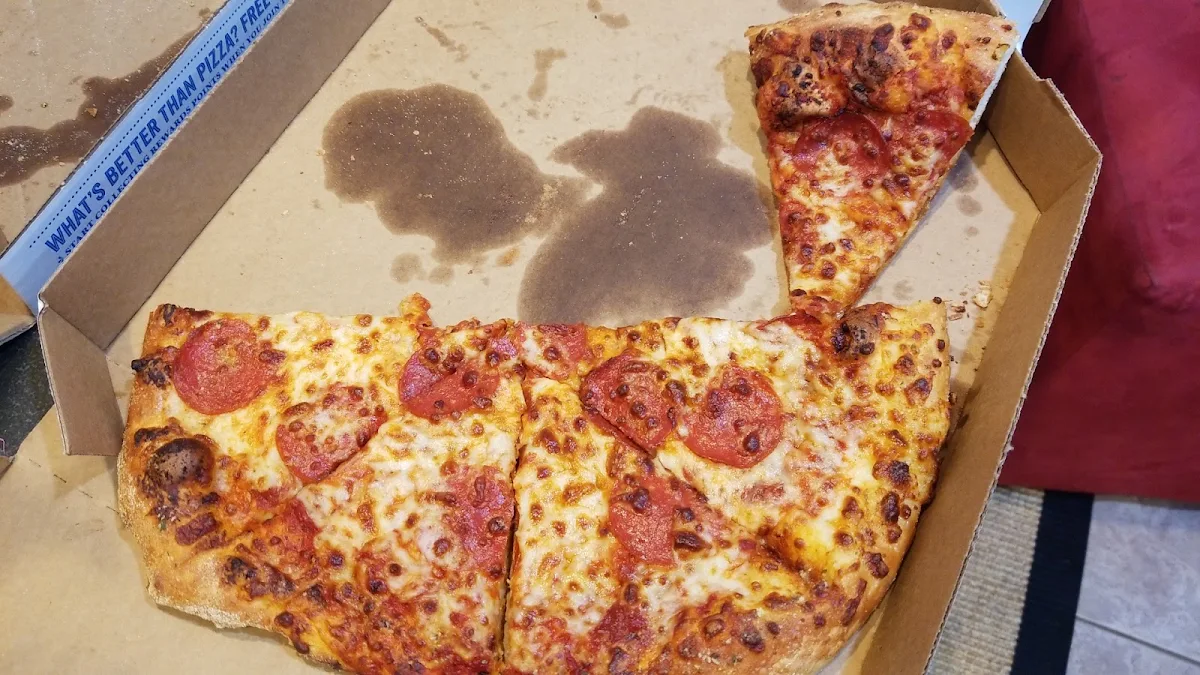 Hand-Tossed Pepperoni Pizza Easy Cheese