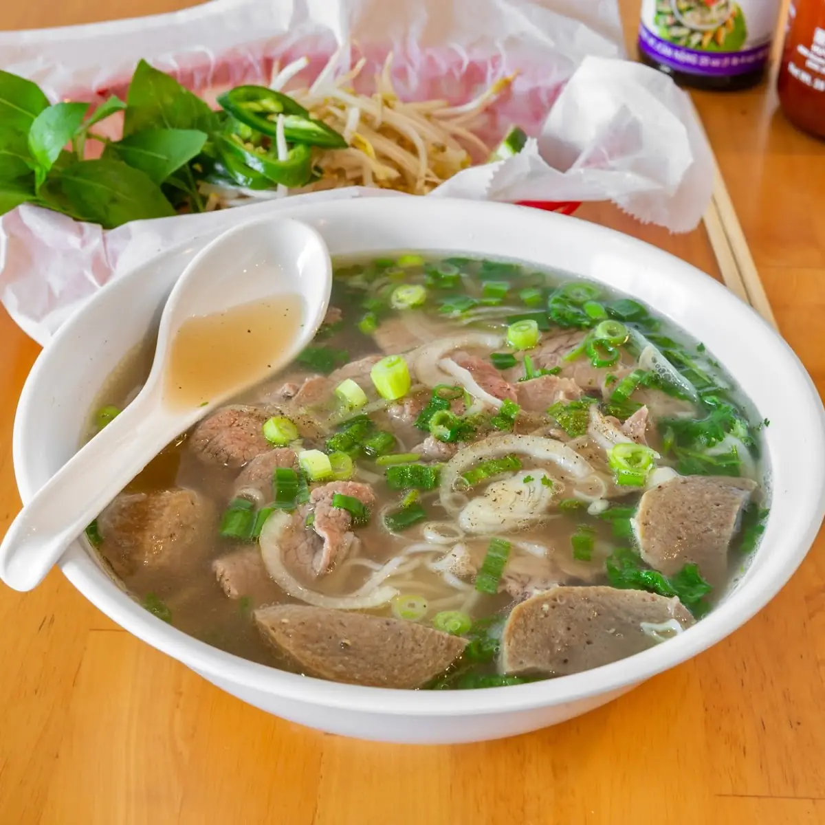 Rare Beef & Beef Brisket Pho (32 oz)