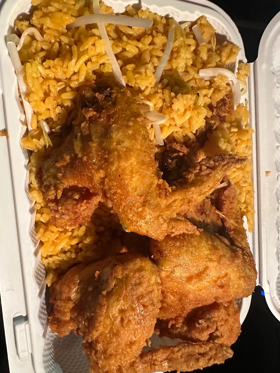 Fried Chicken Wings with Fried Rice