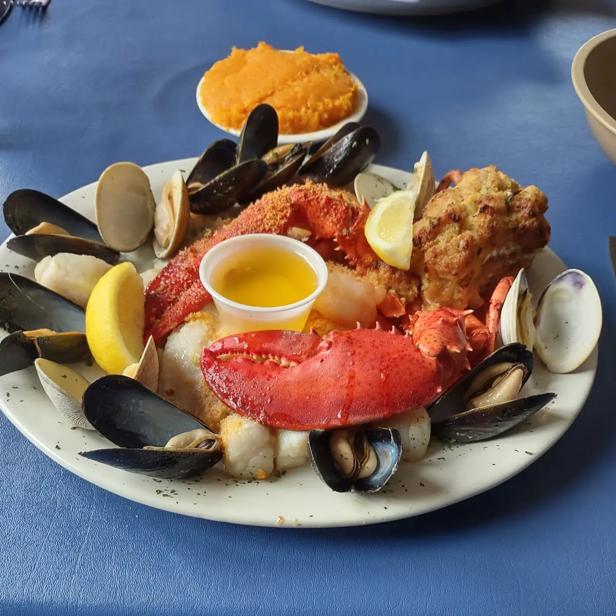 Broiled Seafood Platter