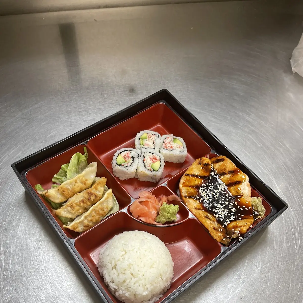 Items House Special Bento Box