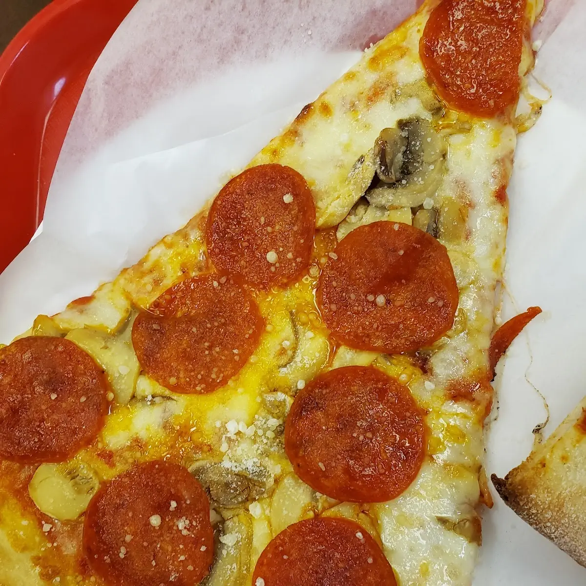 Peperoni and Mushroom Pizza