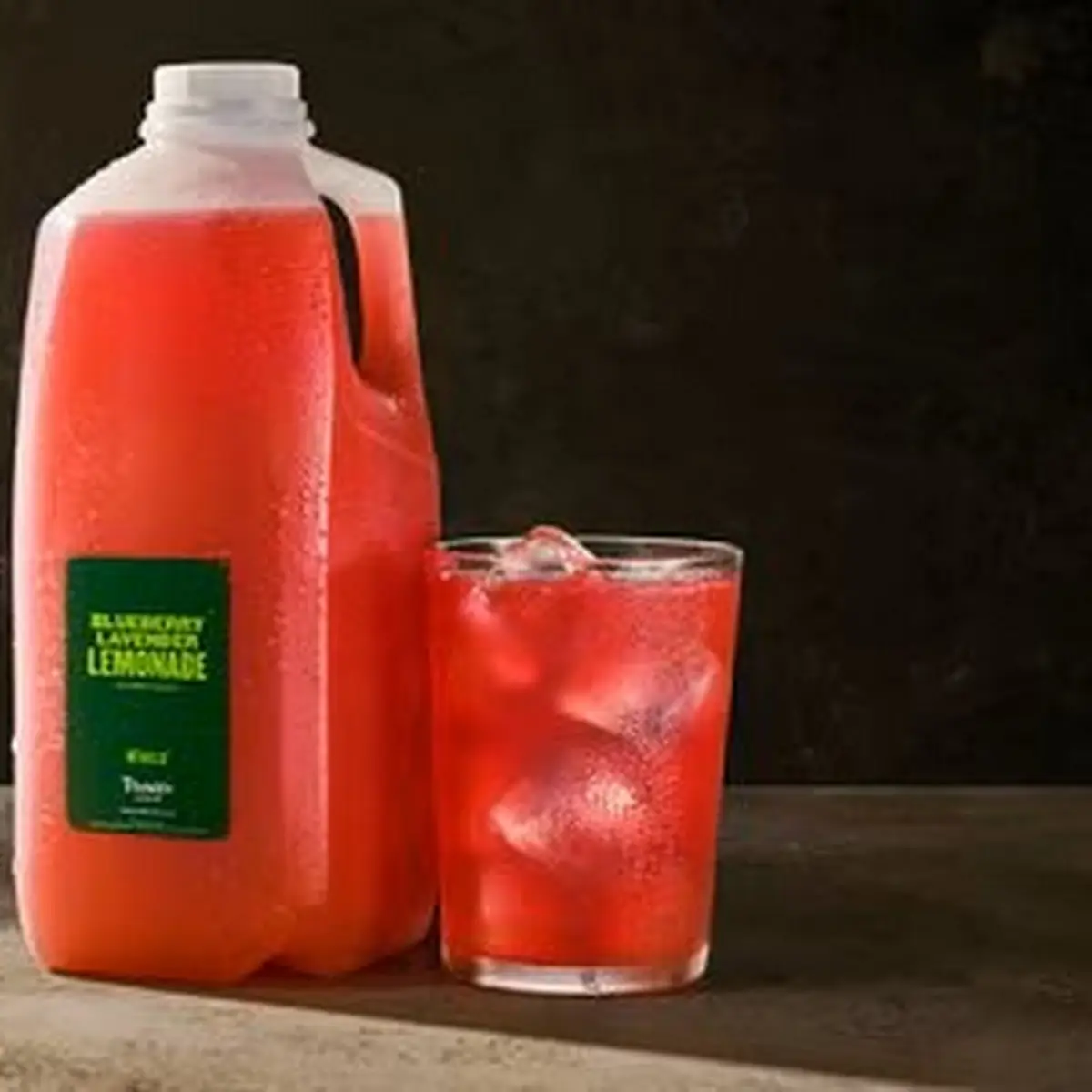 Pomegranate Hibiscus Tea - Naturally Flavored Herbal Tea - Half Gallon
