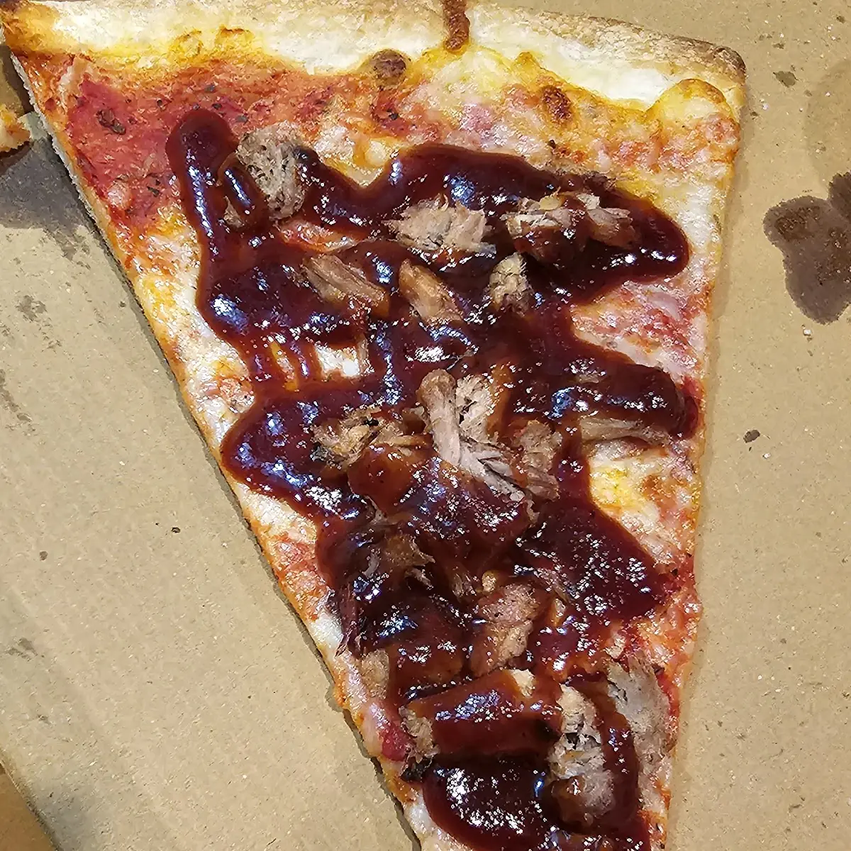The New Barbecue Pizza with Red Sauce