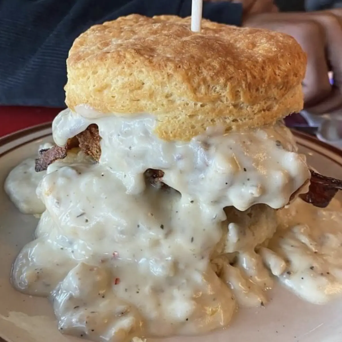 Biscuit Gravy
